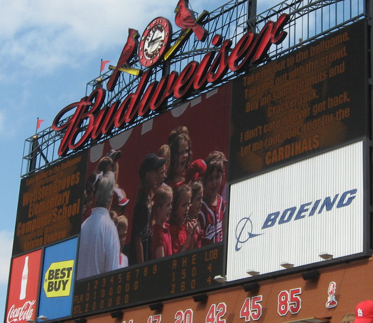 2008_09_07 Cardinal game Jane singing w WGCS.jpg